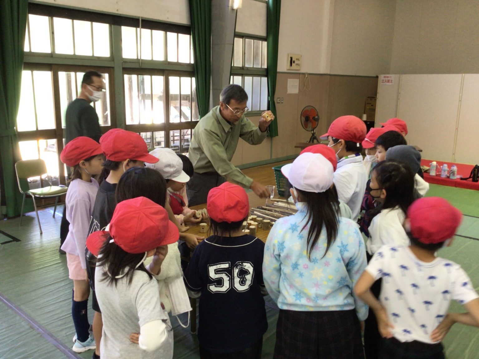 10月13日(金)2・3年生うきさと村探検 松阪市立大河内小学校